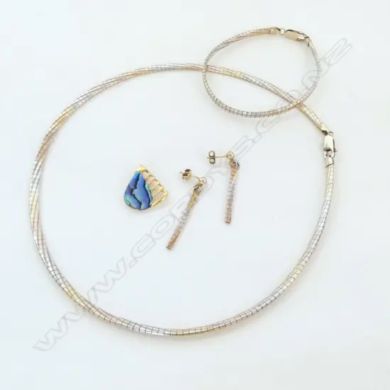 GOLD PLATED SILVER CHAIN BRACELET AND EARRING SET AND PAUA PENDANT