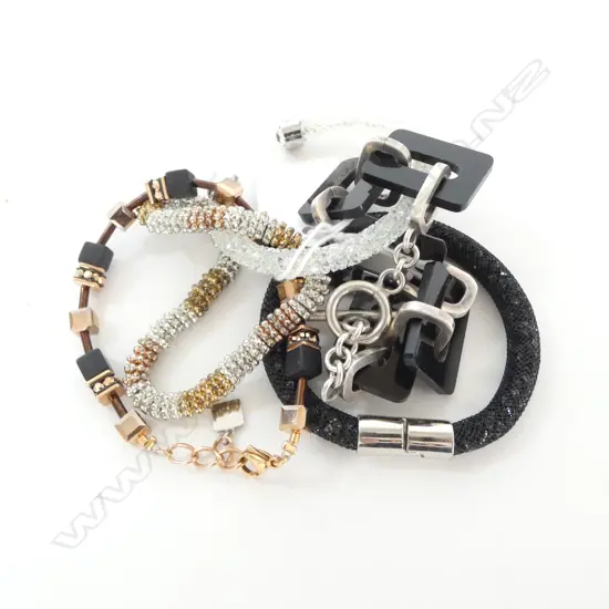 5 BRACELETS, SWAROVSKI, COEUR de LEON & SILVER /PERSPEX