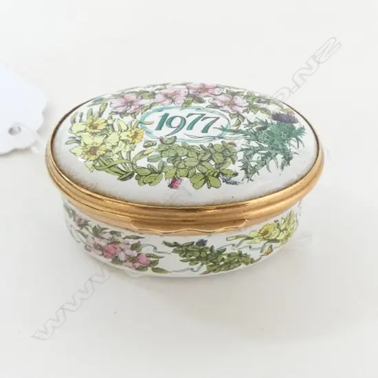 DESIGNED by Halcvon Days 'Bilston & Battersea Enamels' BOX 1977 'A Year to Remember'