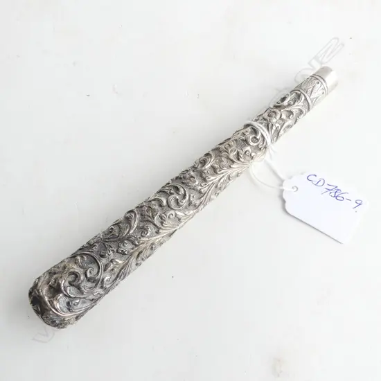 C1900 ANGLO INDIAN EMBOSSED SILVER CANE HANDLE L.175mm