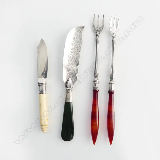 4 PCS; 2 EARLY 20thC BUTTER KNIVES IVORY & POUNAMU HANDLES & PR SILVER & AGATE PICKLE FORKS