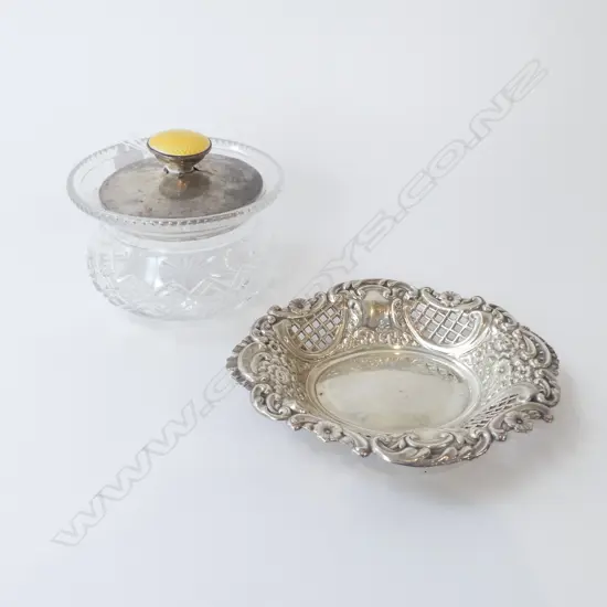 STG SILVER DISH 84grms + STG LIDDDED CRYSTAL CONTAINER (LID AF)