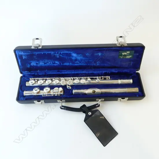 GEMEINHARDT FLUTE, CASED 