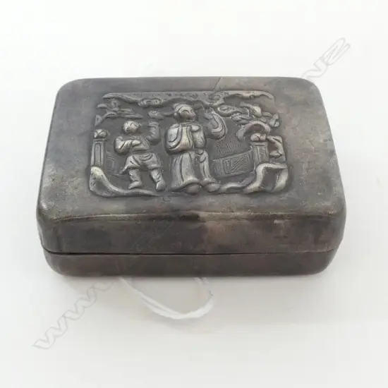 OLD CHINESE FIGURE EMBOSSED SEALING WAX BOX