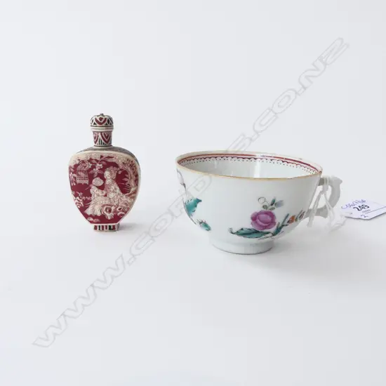 ORIENTAL IVORY SNUFF BOTTLE H.65mm + CUP