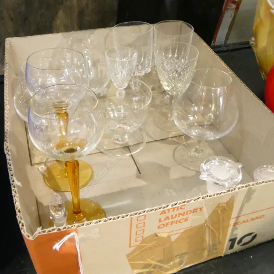 ASST. CRYSTAL & GLASSWARE