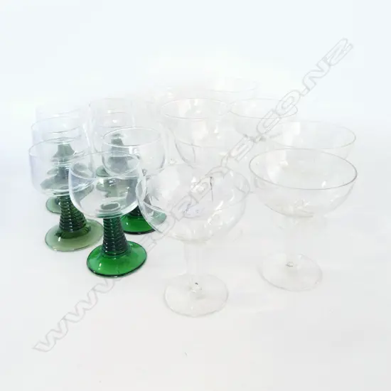 8 ASST. HOLLOW STEM GLASSES H.125mm + 7 GREEN STEMMED WINE GLASSES