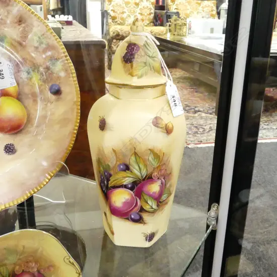 AYNSLEY ORCHARD GOLD LIDDED JAR H.235mm