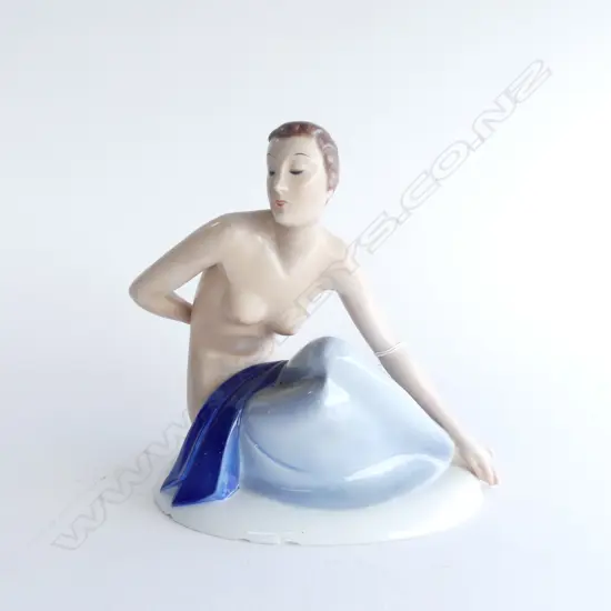 ROSANTHAL DECO CHINA FIGURINE H230MM CHIPS TO BASE