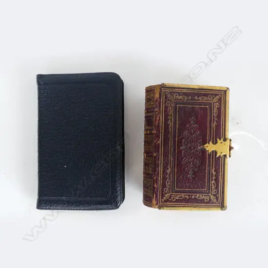 2 SMALL BIBLES: 1848 BOOK OF COMMON PRAYER H.100mm, 'DAILY LIGHT ON THE DAILY PATH'