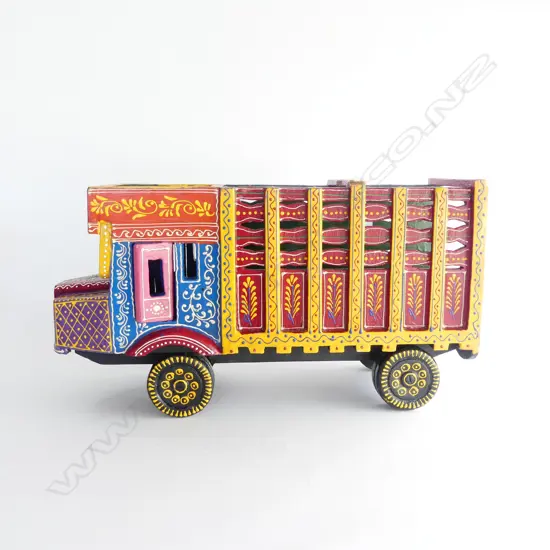 INDIAN PAINTED TOY TRUCK L.485mm