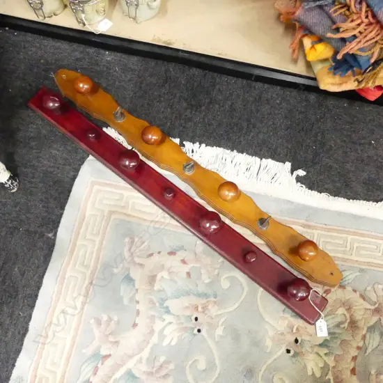 2 wood coat racks L.850mm