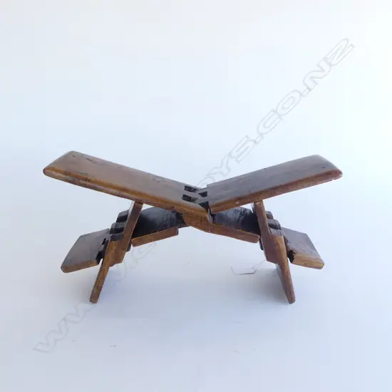 ANTIQUE CHINESE FOLDING WOODEN HEADREST 