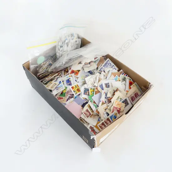 ASST. AUSTRALIAN STAMPS