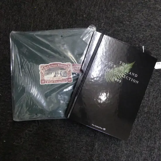 NZ HERITAGE STAMP COLLECTION 1840-1990 + 1999 YEAR BOOK