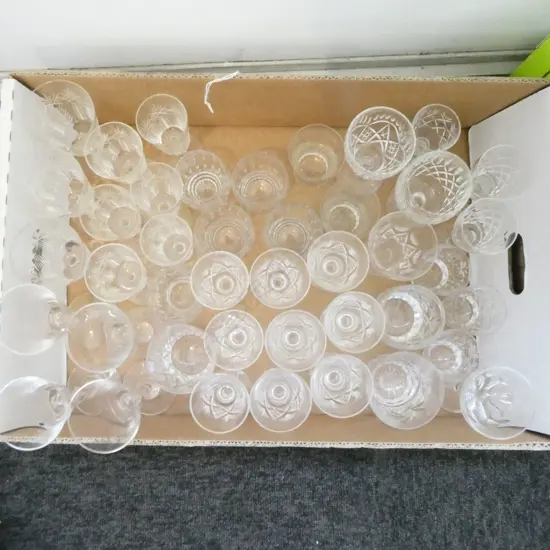 42 ASSTD. VINTAGE CRYSTAL GLASSES & TUMBLERS STUART CRYSTAL ETC 