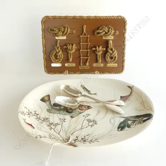 JOHNSON BROS FISH PLATE L410MM KNOT BOARD L320MM 2 EP SPOONS