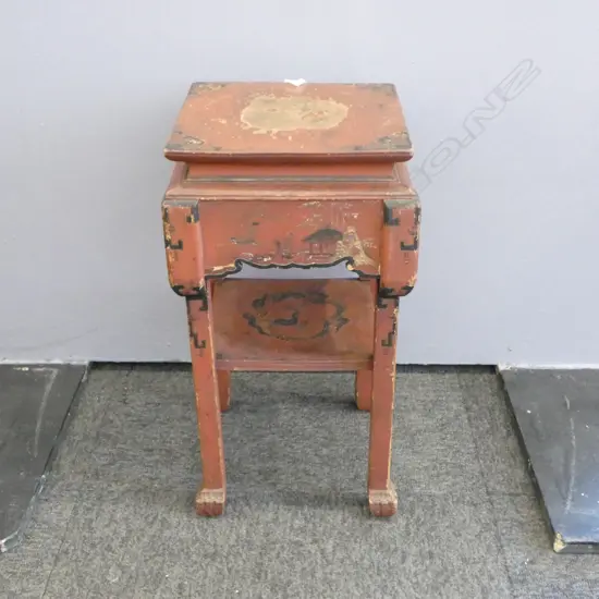 SMALL VINTAGE ORIENTAL SIDE TABLE H460mm