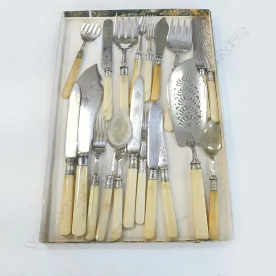 20 PCS ANTIQUE REAL IVORY & BONE HANDLE CUTLERY & SERVING ITEMS 