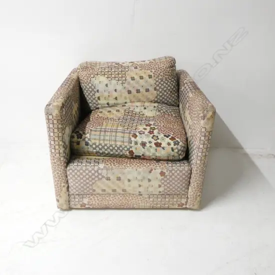 KNOLE VINTAGE  LOUNG CHAIR ORIGINAL FABRIC