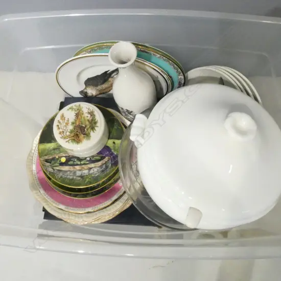 ASST. COLLECTABLE PLATES, TUREEN ETC