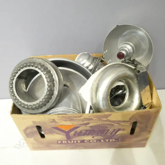 ASST. VINTAGE ALUMINIUM FOOD MOULDS etc