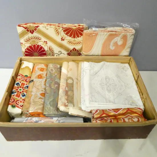 LARGE COLLECTION OF JAPANESE OBI SASHES 