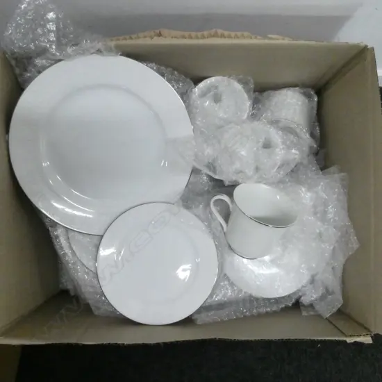 'SONE CHINA' JAPANESE DINNER SET