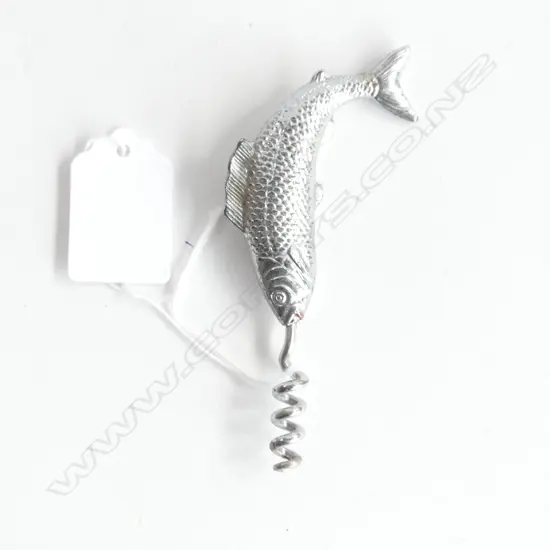 A fish corkscrew,