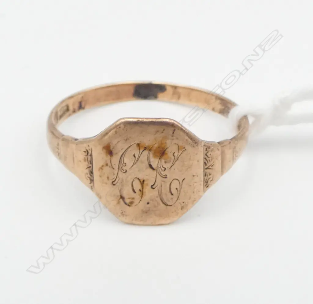 9ct ROSE GOLD SIGNET RING, 2.87gm SIZE T Image 1++