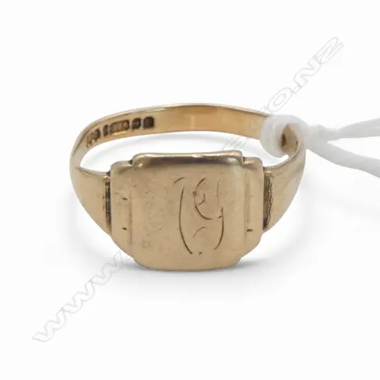 9ct Y/GOLD SIGNET RING 3.32gms engraved monogram SIZE S