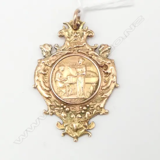 1925 9ct GOLD CLASSICAL MEDALLION SINGING PRIZE Miss Emily Gardner' 17.65gmsE '1st Prize Soprano