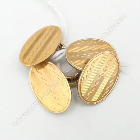 9ct GOLD PAIR of CUFFLINKS machine engraved Art Deco 7.13gms