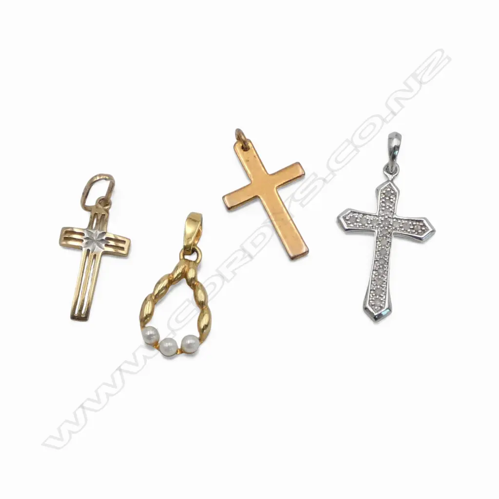 4 SMALL 9ct GOLD PENDANTS: 3 CROSSES ( 1 WHITE GOLD) + LOOP W 3 PEARLS Image 1++