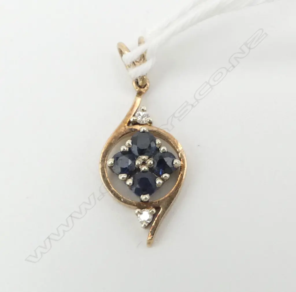 9ct GOLD SAPPHIRE & DIAMOND PENDANT  1.56gms Image 1++
