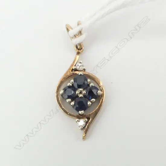 9ct GOLD SAPPHIRE & DIAMOND PENDANT  1.56gms