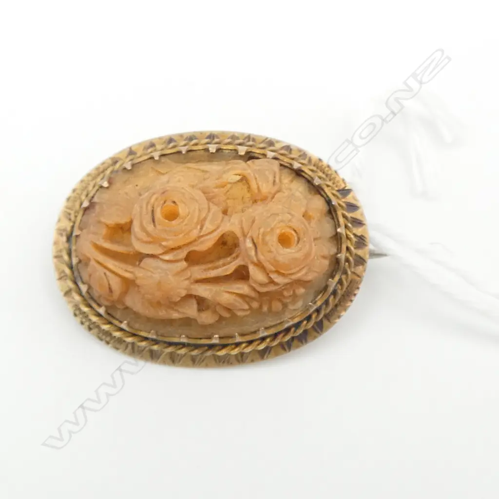 9CT BROOCH 25x20mm 3.1gms Image 1++