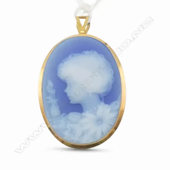 18ct CAMEO PENDANT BROOCH 40x25mm 6.5gms