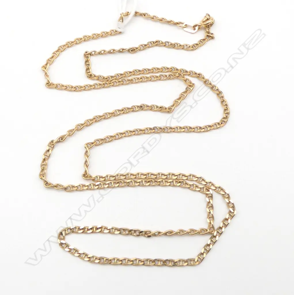 9ct GOLD CAPSTAN LINK NECK CHAIN. L.580mm. 5.95gms Image 1++