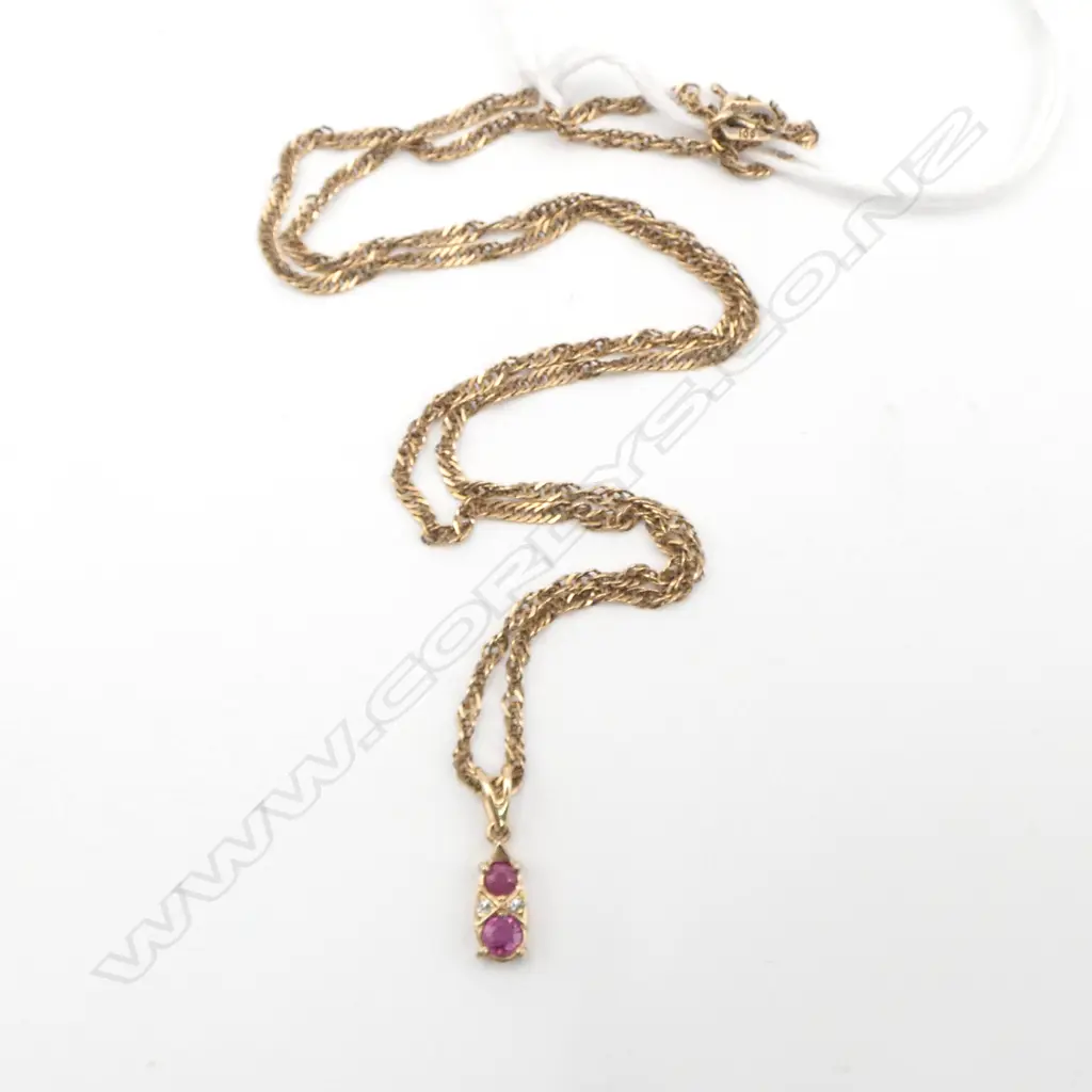 9ct RUBY DIAMOND PENDANT & CHAIN, 2.67gm, L.420mm Image 1++