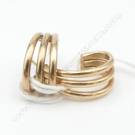 PR 9ct GOLD 3 BAND C-SCROLL EARRINGS 2.6gms