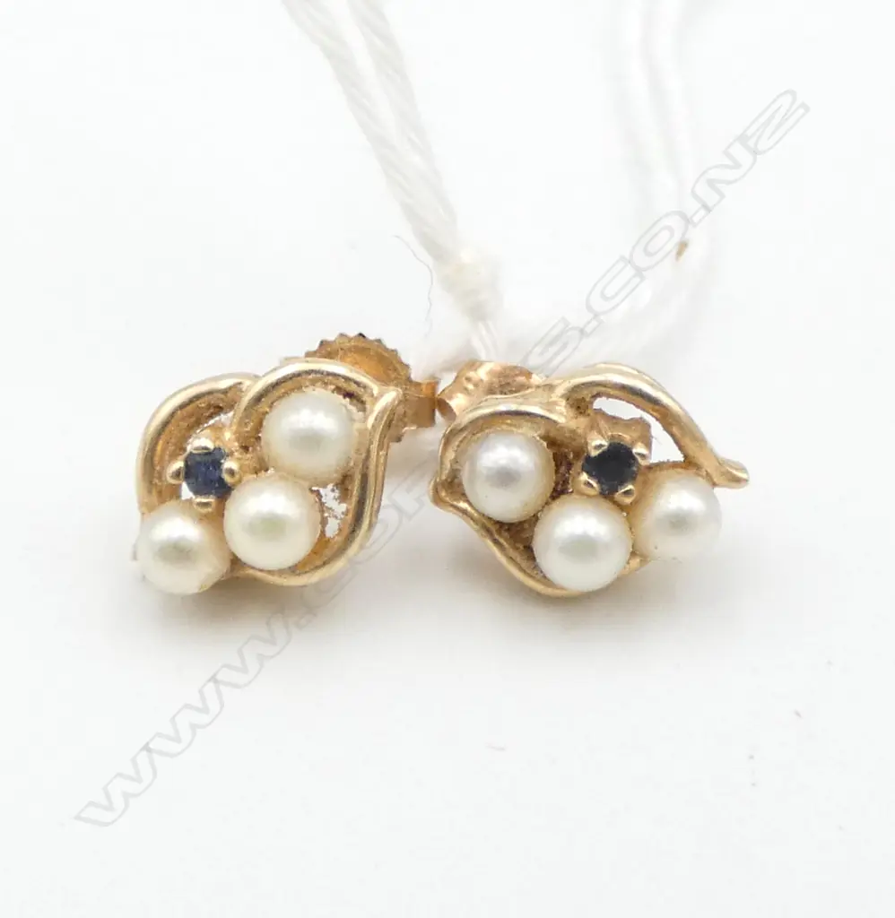 PR 14ct GOLD SAPPHIRE & PEARL EARRINGS 1.7gms Image 1++