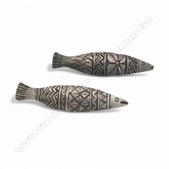 2 PETER MCKAY STG SILVER FISH BROOCHES stamped 'NZ' and mark verso 9.84gms