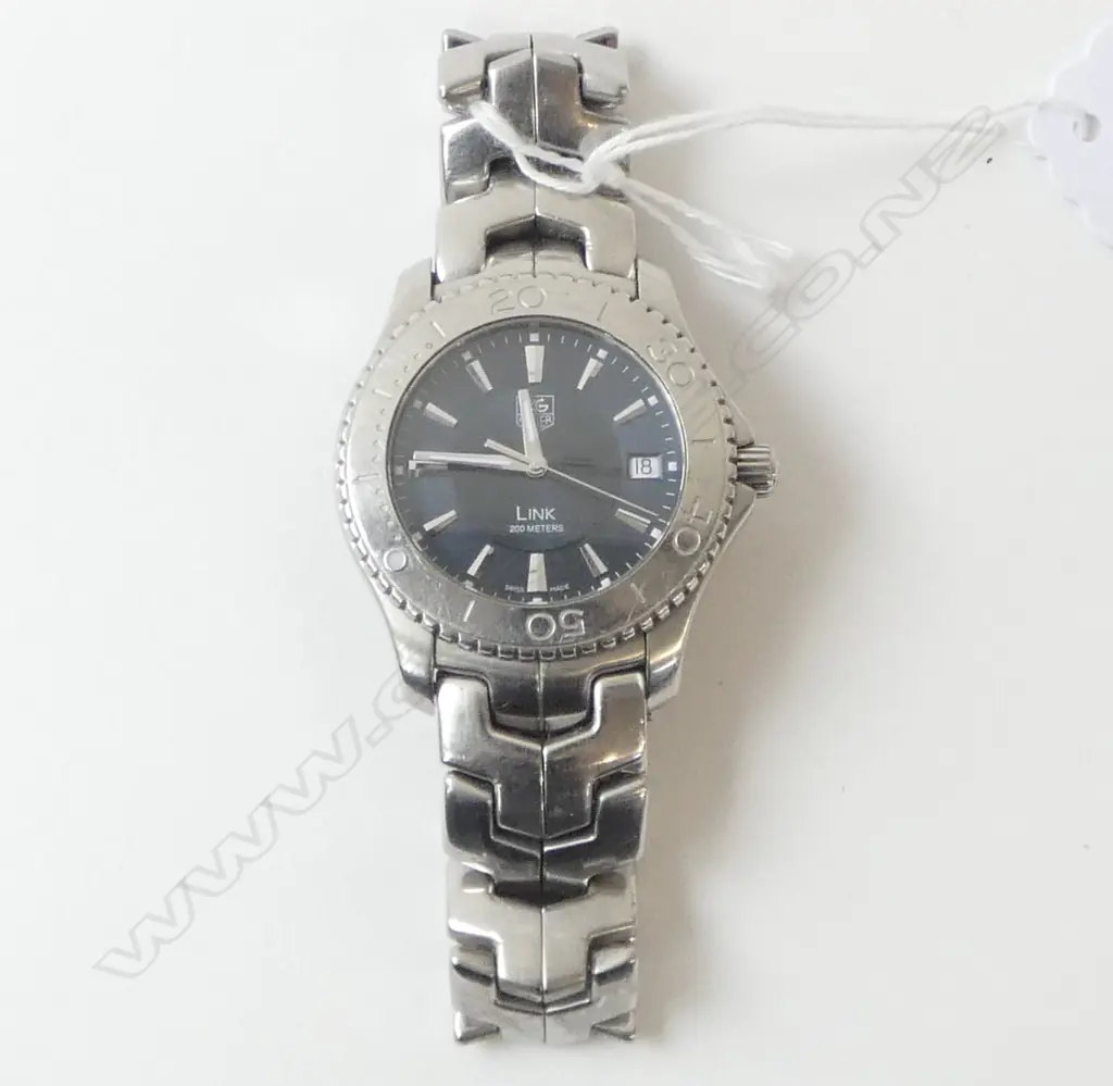 GENT'S TAG HEUER LINK WRISTWATCH, running but needs new battery Image 1++