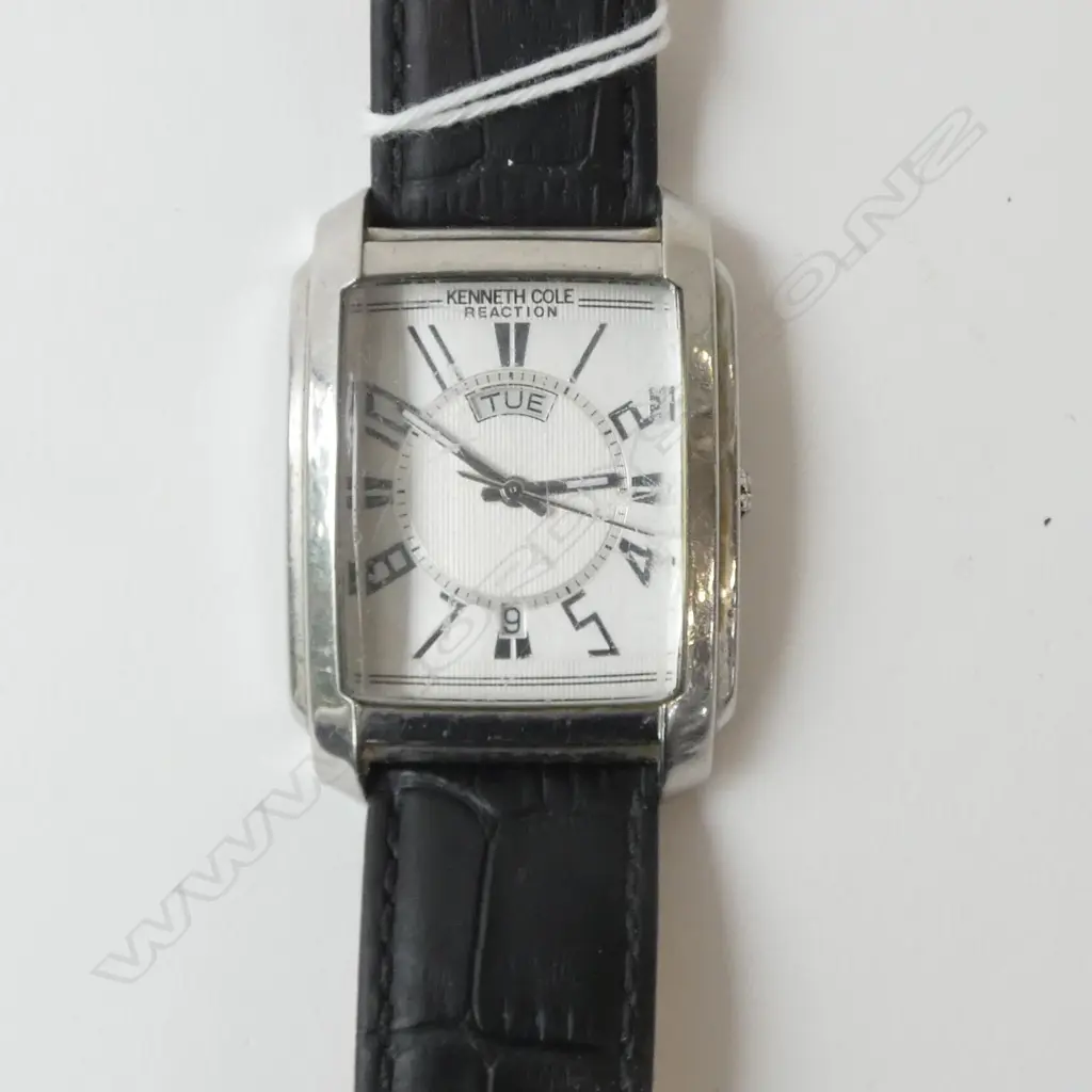 KENNETH COLE REACTION WRISTWATCH Image 1++