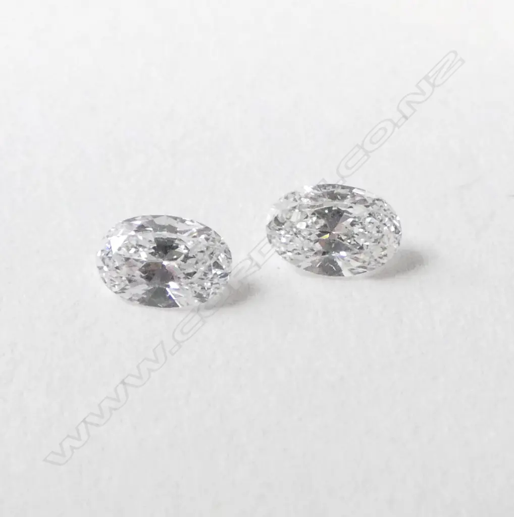 PR OVAL CUT UNSET DIAMONDS Image 1++