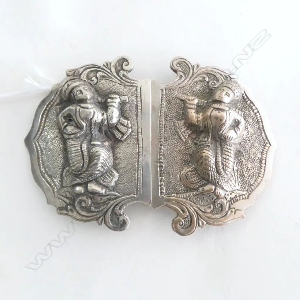 LARGE SIAM SILVER BELT BUCKLE 2 pce high relief dancing figures testing 60 to 70% silver 88gms Image 1++
