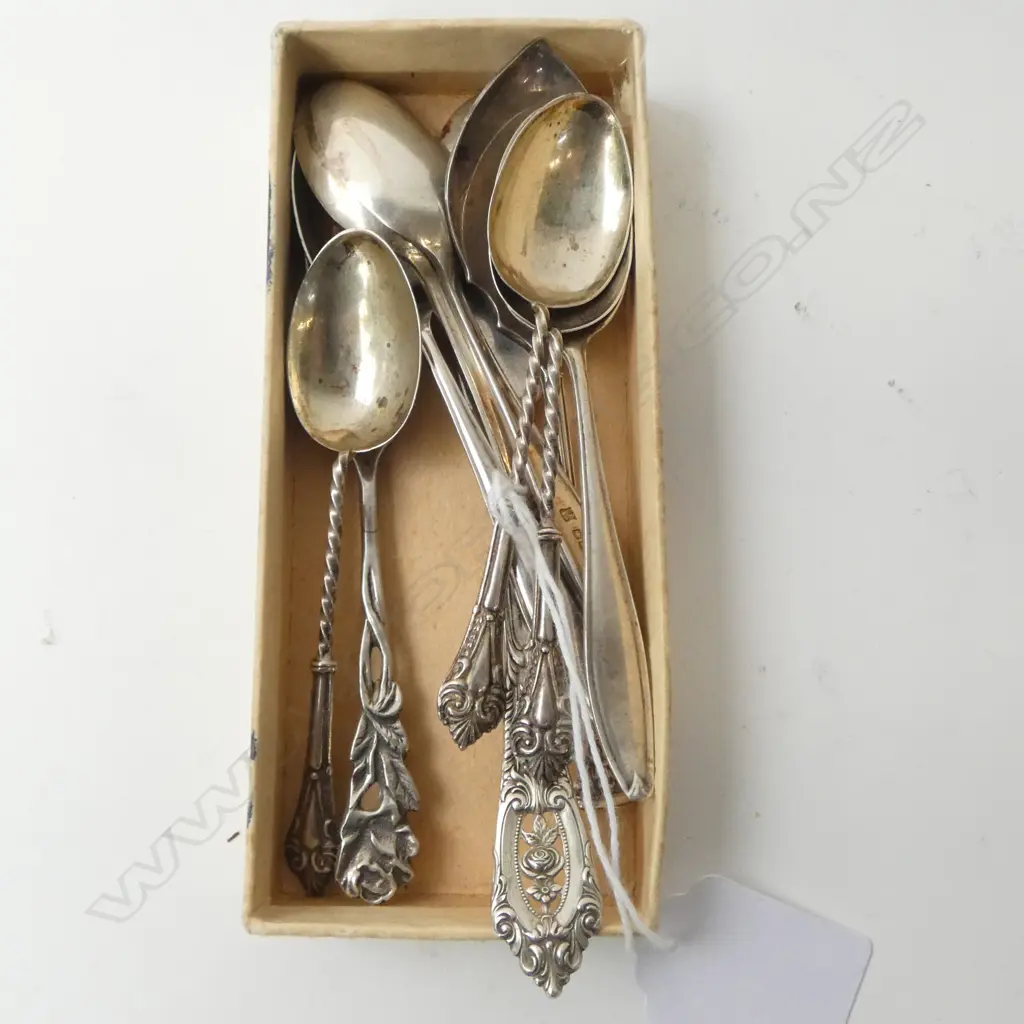 ASST. STG SILVER CUTLERY 121gms Image 1++