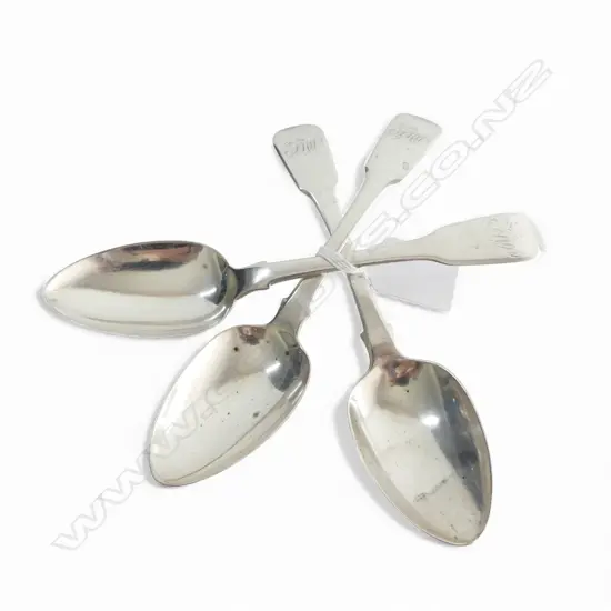 3 MATCHING H/MARKED GEORGIAN S/SILVER DINNER SPOONS 133GMS