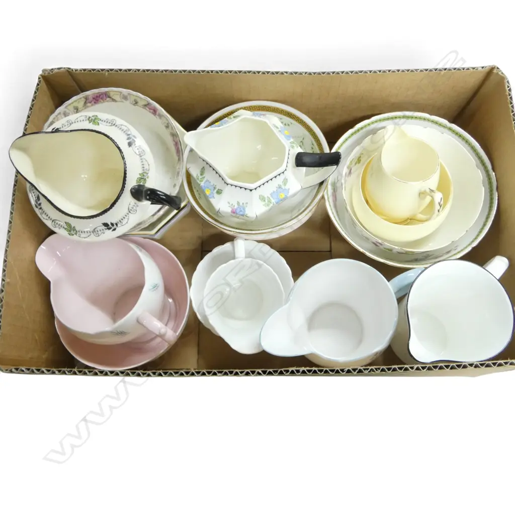 10 SHELLEY CHINA SUGAR BOWLS & 7 CREAM JUGS MIXED PATS Image 1++